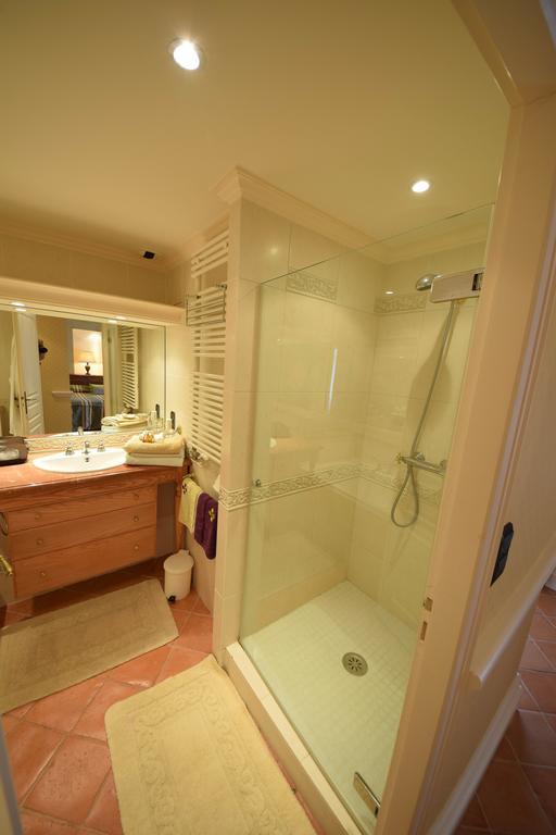 Domaine De La Rocque Bed and Breakfast Liorac-sur-Louyre Buitenkant foto
