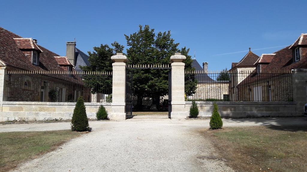 Domaine De La Rocque Bed and Breakfast Liorac-sur-Louyre Buitenkant foto