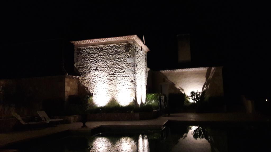 Domaine De La Rocque Bed and Breakfast Liorac-sur-Louyre Buitenkant foto